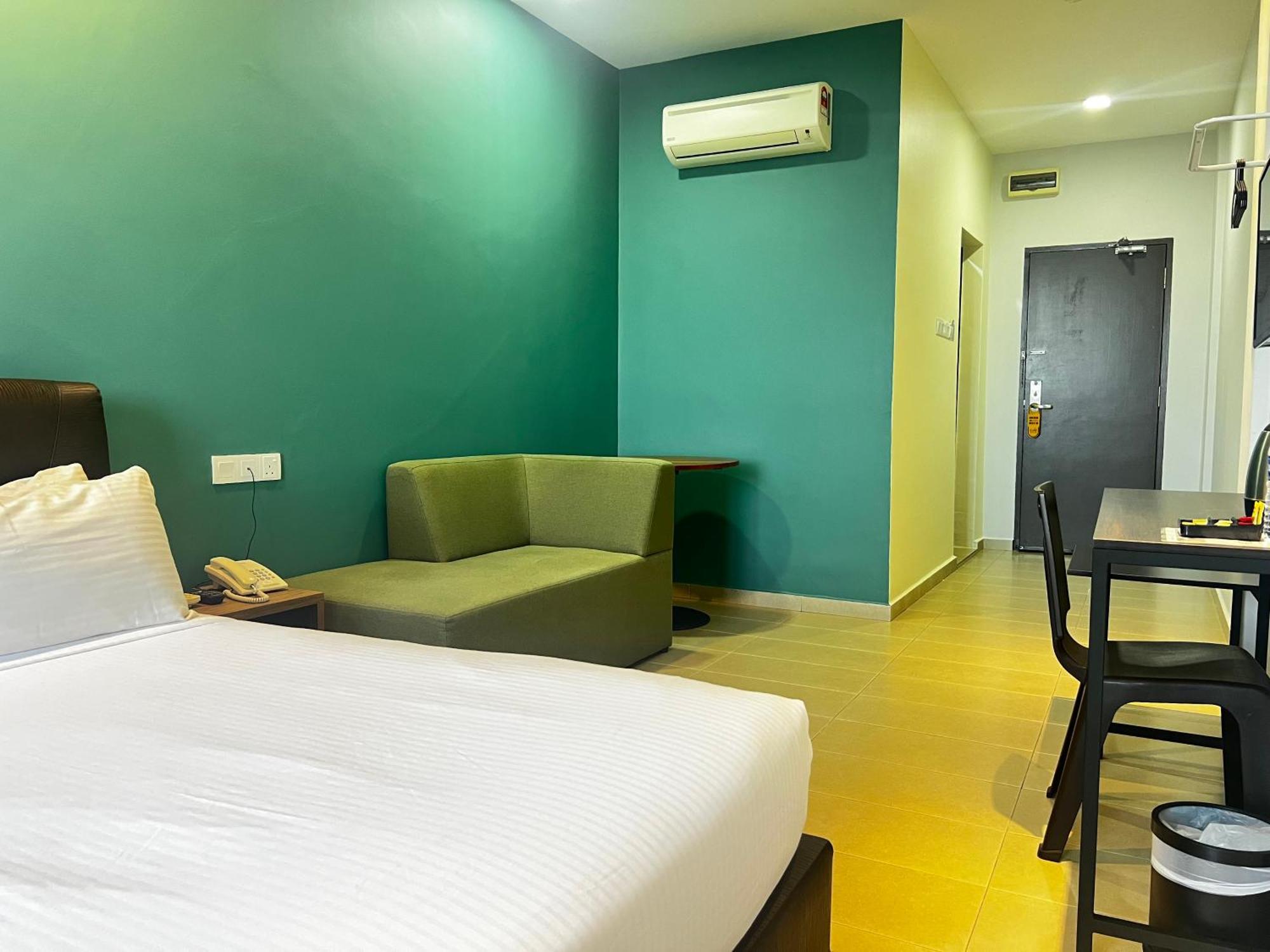 Sin Lien Hotel Keluang Kültér fotó