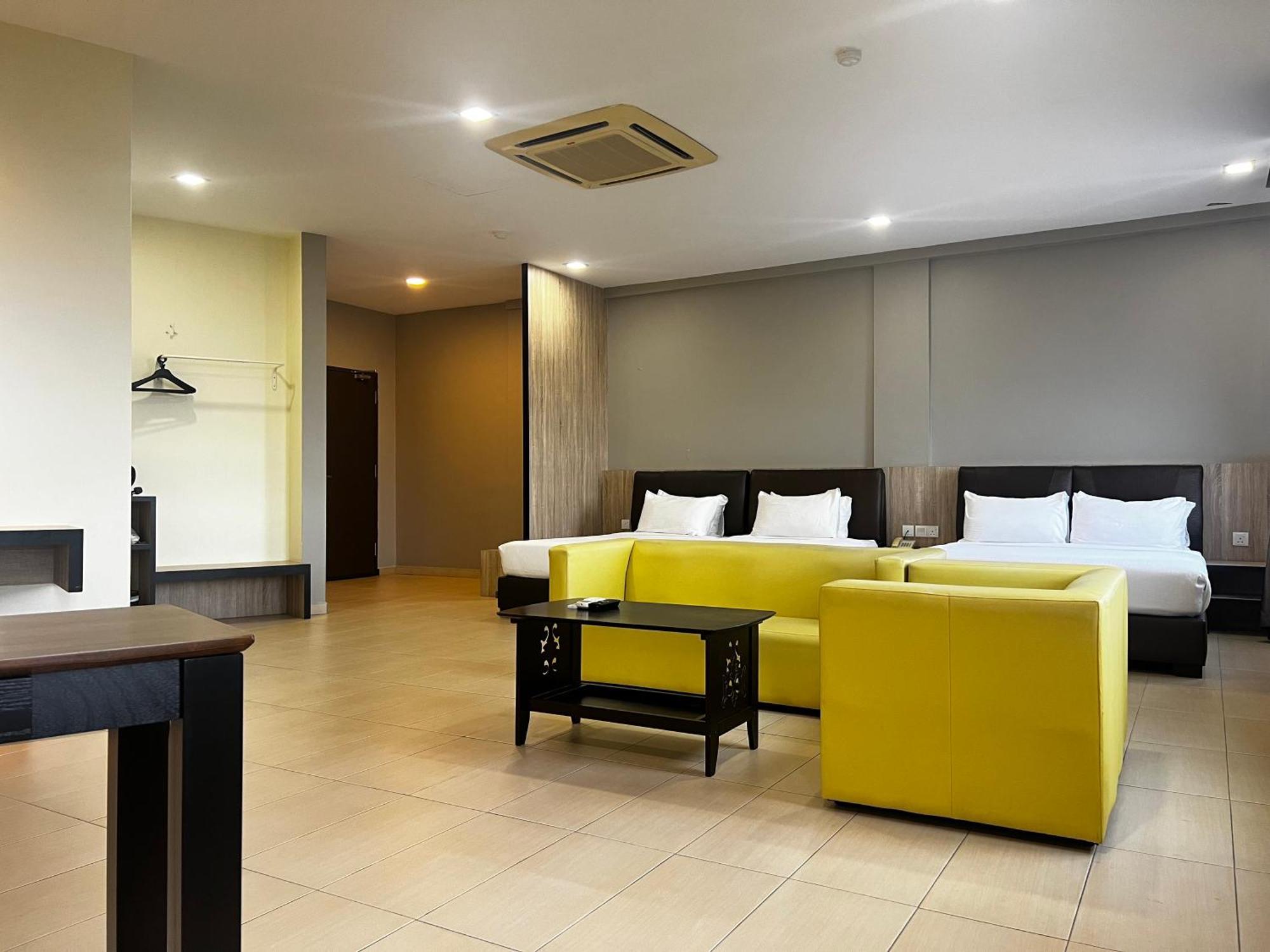 Sin Lien Hotel Keluang Kültér fotó