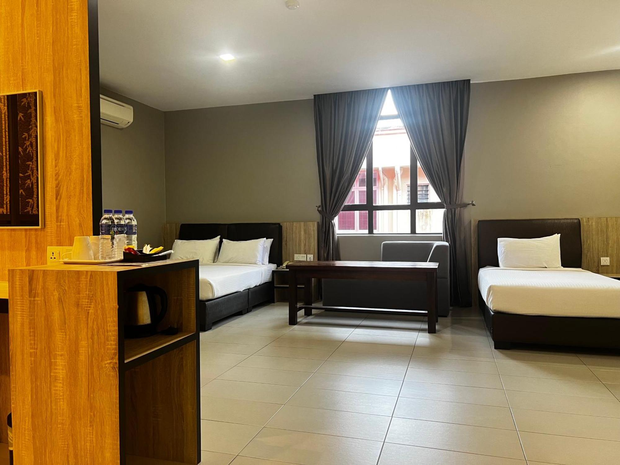 Sin Lien Hotel Keluang Kültér fotó