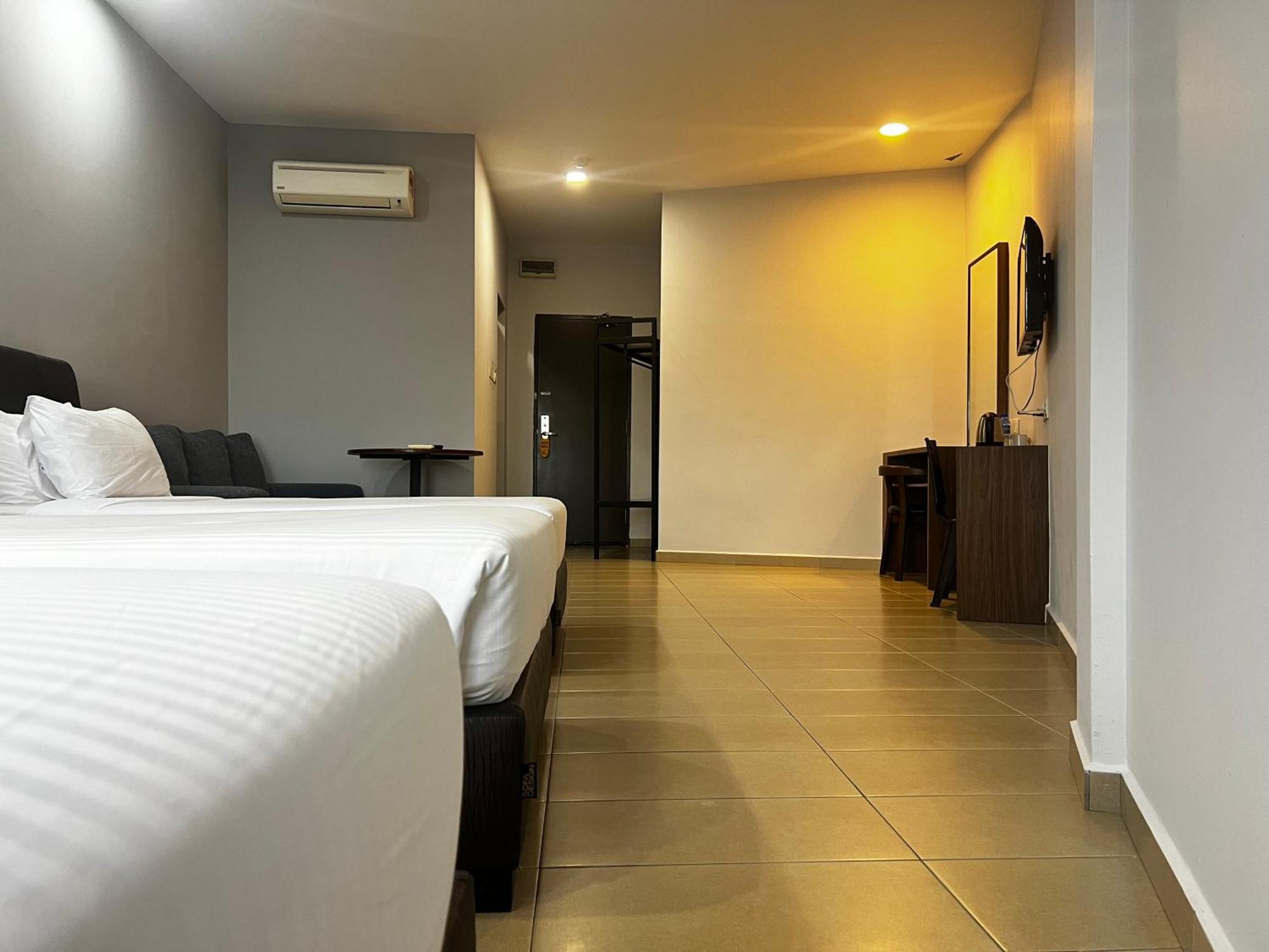 Sin Lien Hotel Keluang Kültér fotó