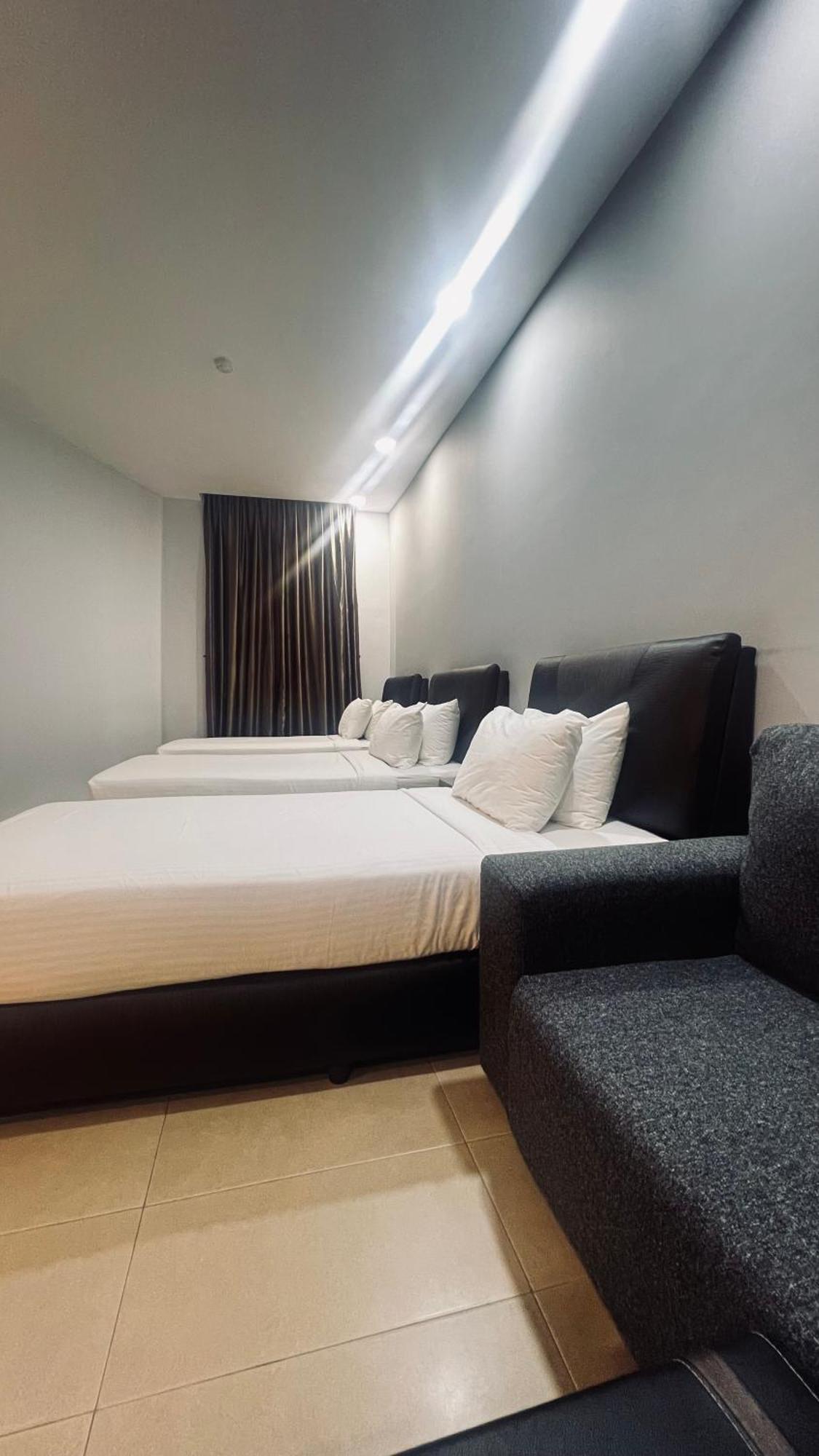 Sin Lien Hotel Keluang Kültér fotó