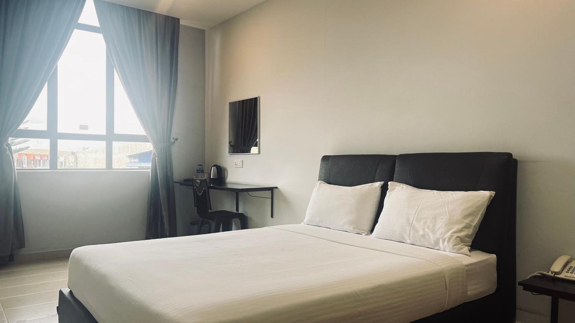 Sin Lien Hotel Keluang Kültér fotó
