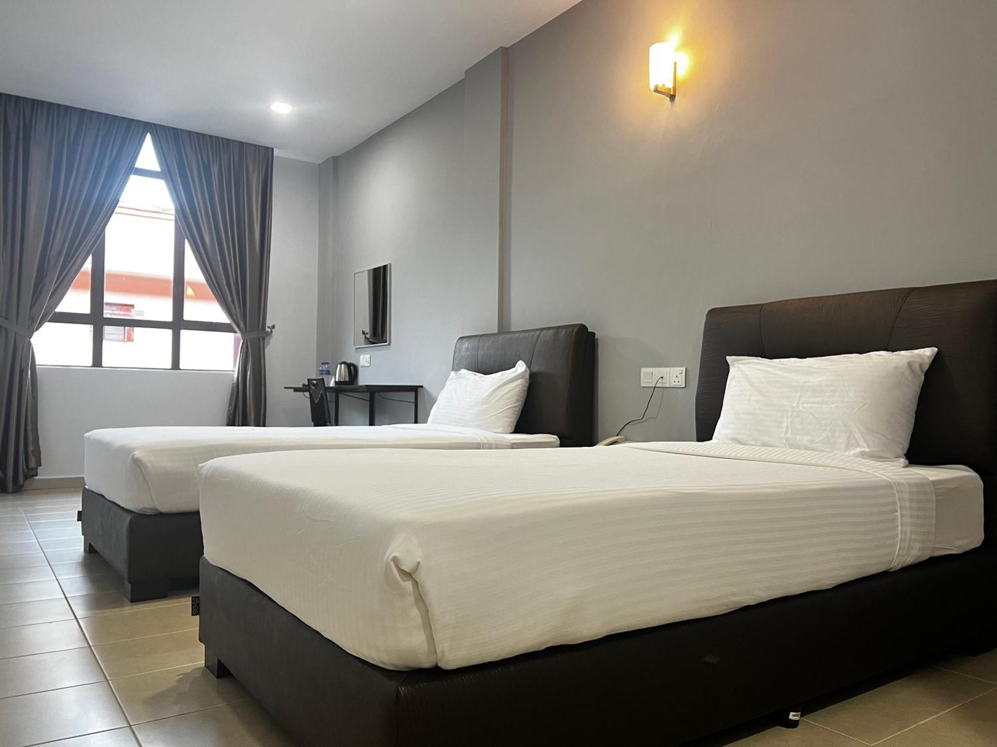 Sin Lien Hotel Keluang Kültér fotó